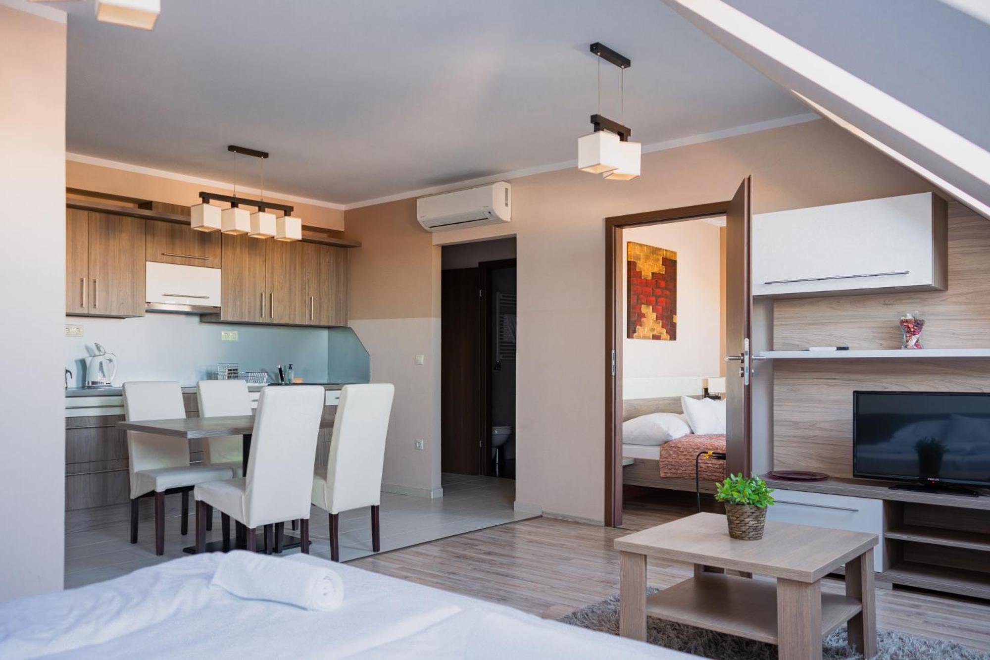 Zafír Apartmanház Sárvár Exterior foto