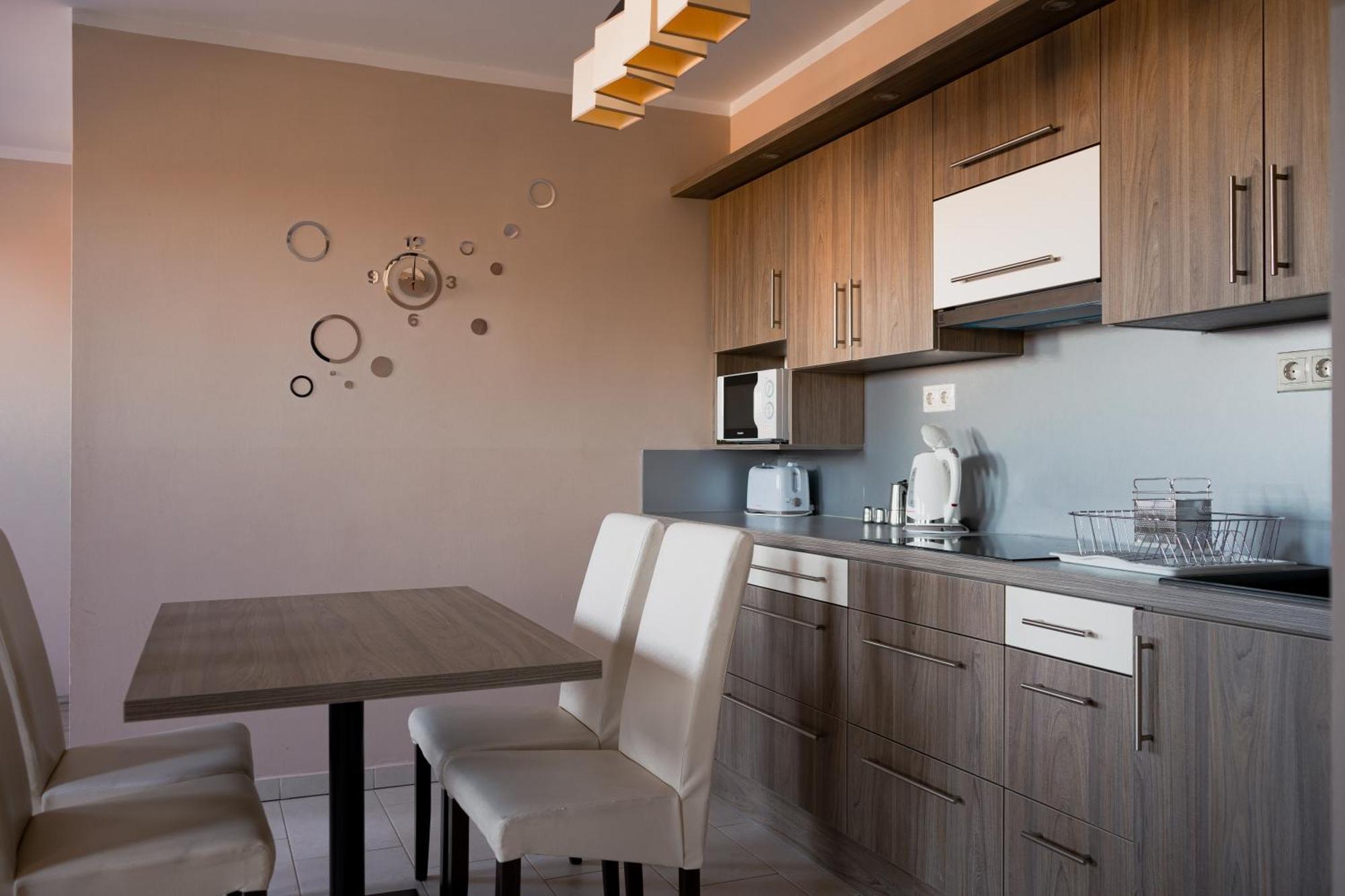 Zafír Apartmanház Sárvár Exterior foto